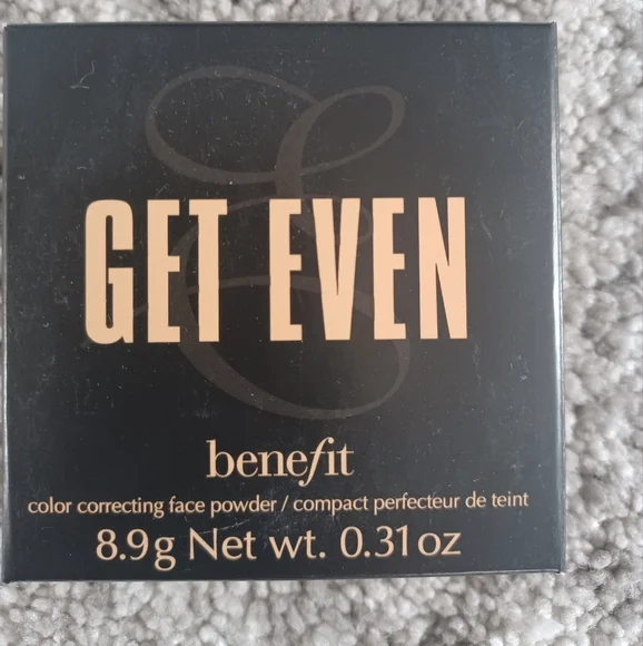 Benefit Powder - Picture 2 of 6